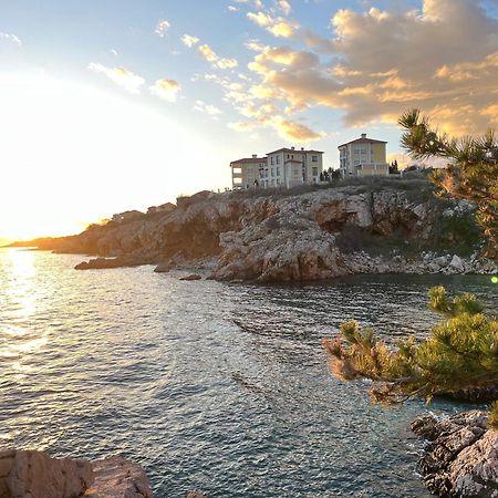 Povile Suites Экстерьер фото